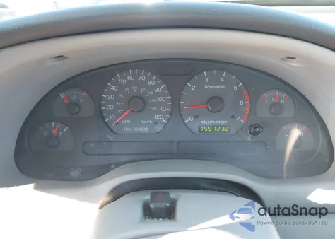 2002 Ford Mustang из США, поврежденный, VIN 1FAFP404X2F165897